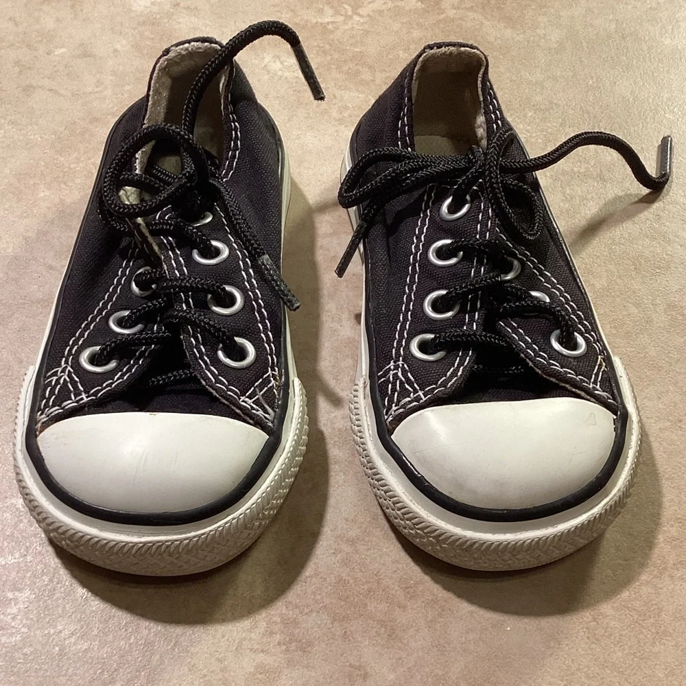 Converse Black Low Top Infant Size 4